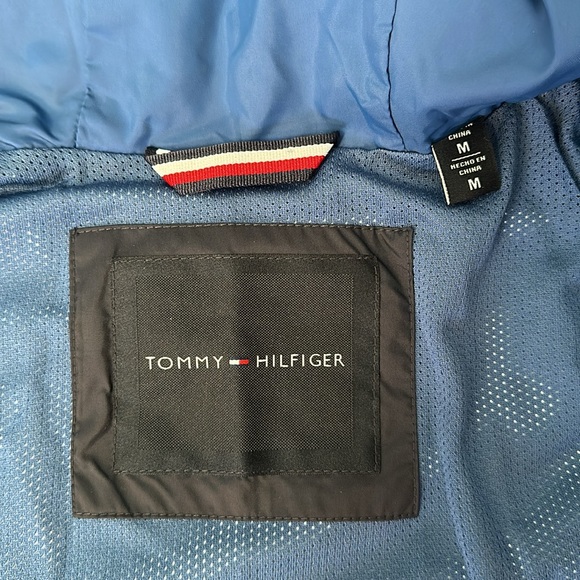 Tommy Hilfiger Zip-up Lightweight Windbreaker/Jacket - Picture 3 of 4